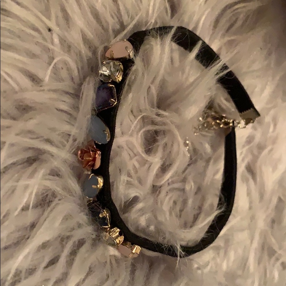Chokers - Picture 2 of 4